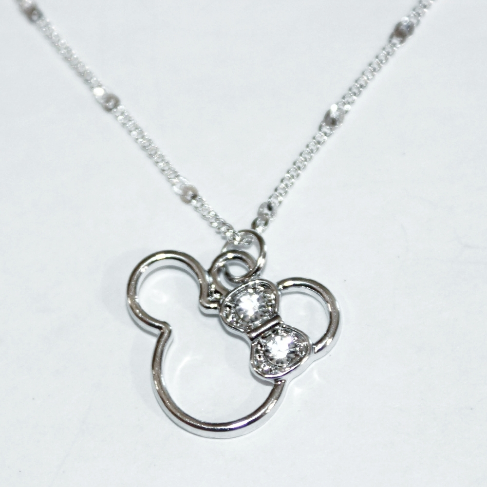 Disney Minnie Mouse necklace